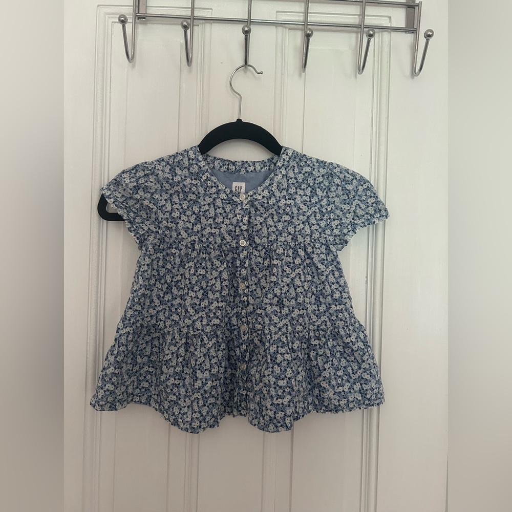 GAP Blue and White Floral Blouse A-line Casual